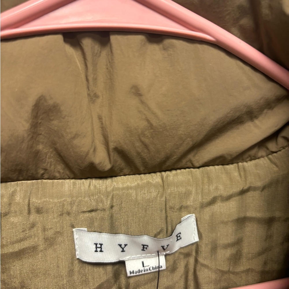 HYFVE Oversized Brown Quilted Puffer Vest - Picture 3 of 5